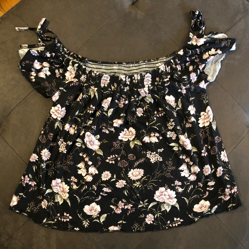 AEO Off-Shoulder Floral Top
